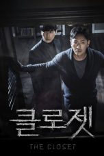 Nonton Film The Closet (2020) Sub Indo